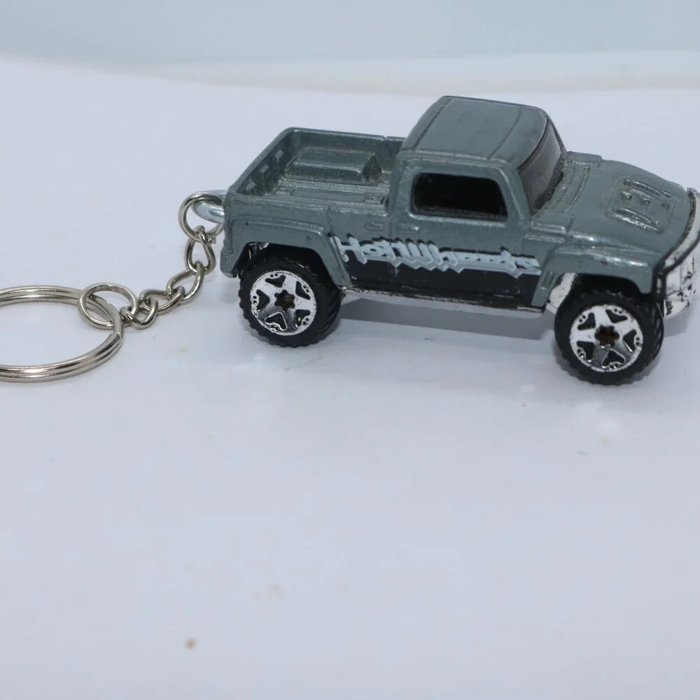 Hot Wheels 2004 Hummer custom keychain 1/64 scale